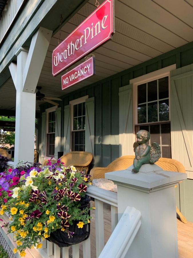 Weatherpine Inn Niagara-on-the-Lake Екстериор снимка