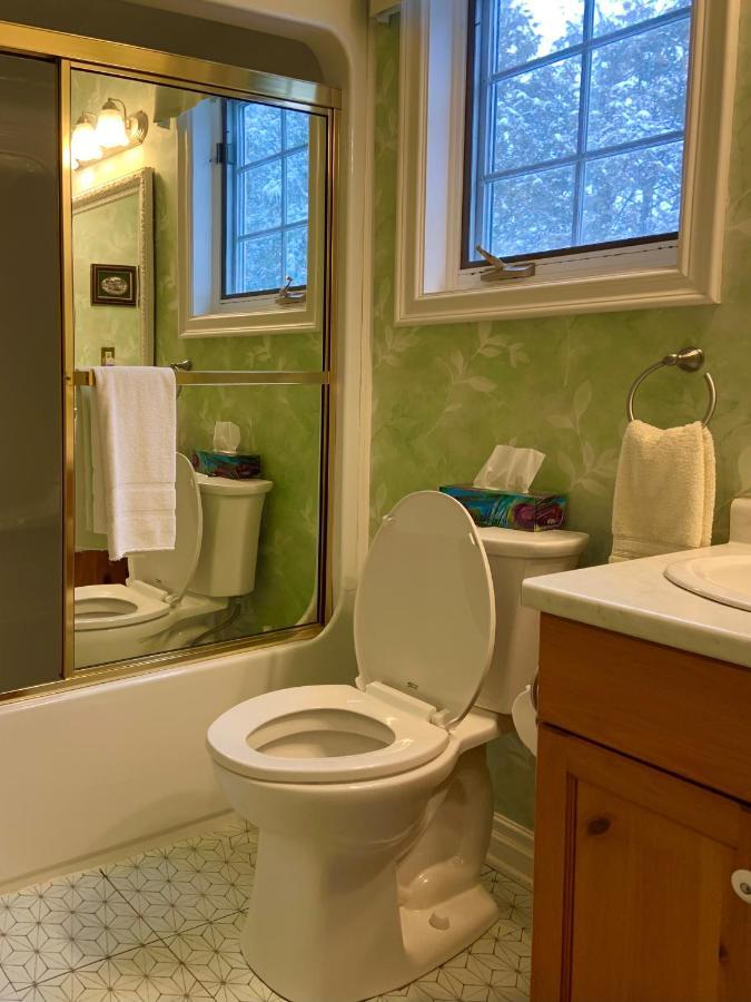 Weatherpine Inn Niagara-on-the-Lake Екстериор снимка
