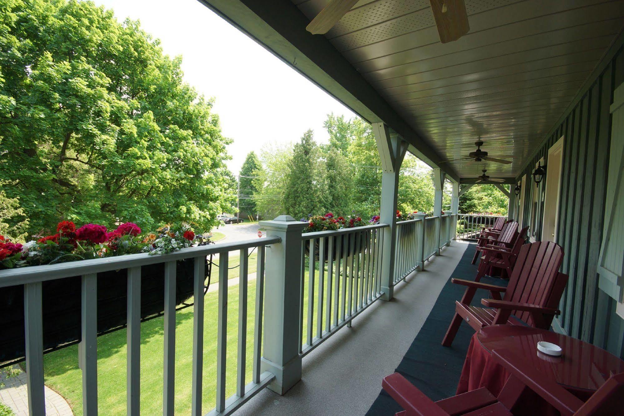 Weatherpine Inn Niagara-on-the-Lake Екстериор снимка